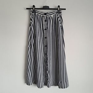 H&M mid-length navy & white striped skirt